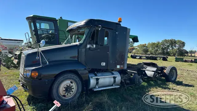 2000 Freightliner Century