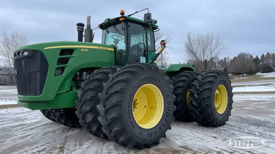 2009 John Deere 9530 4WD Tractor