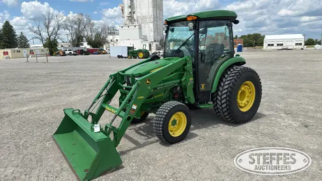 2017 John Deere 4066R