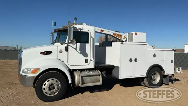 2008 Peterbilt 335
