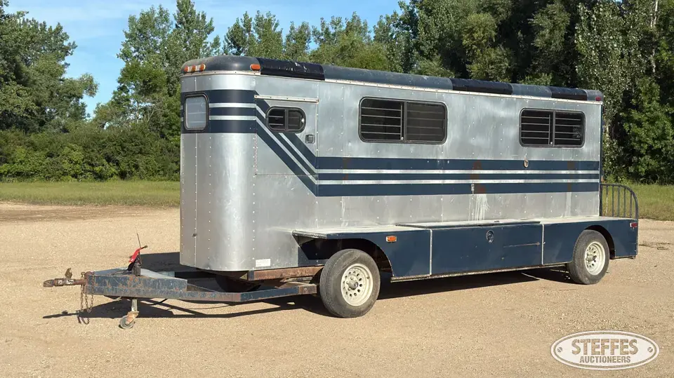 1984 Trail-et Bumper Livestock Trailer