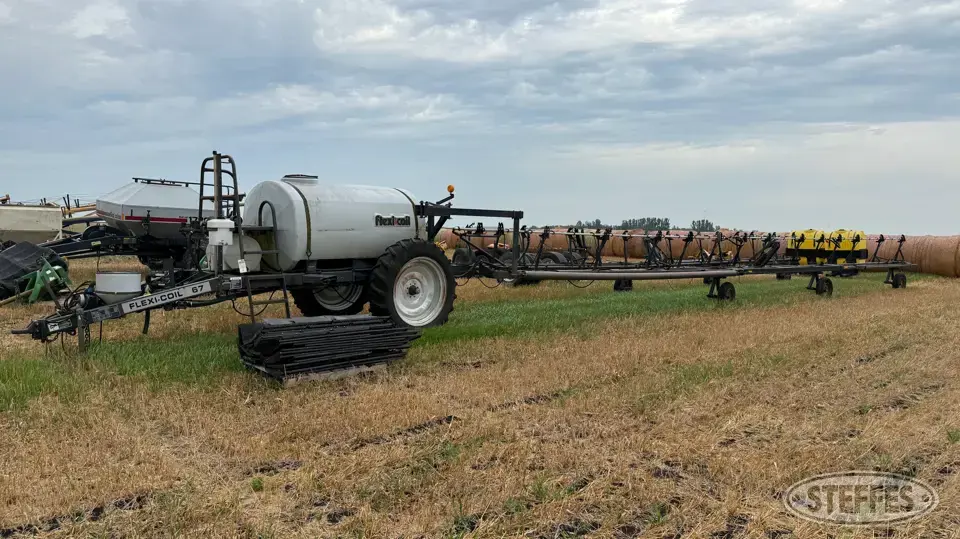 Flexi-Coil 67 Pull-Type Sprayer