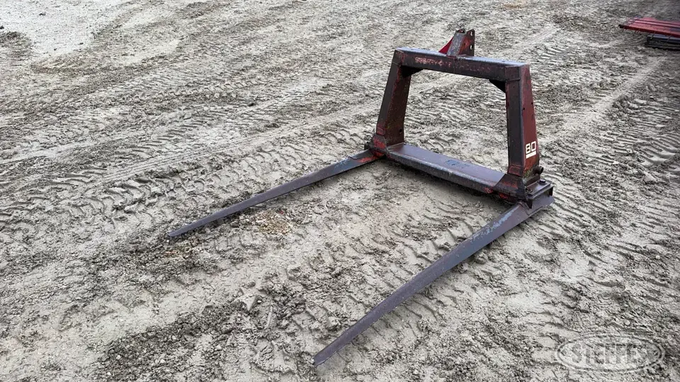 New Holland 80 Bale Handling