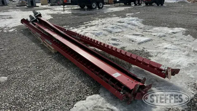 Sudenga carry-in sweep augers