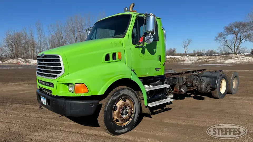 2007 Sterling L9500 Cab and Chassis Truck