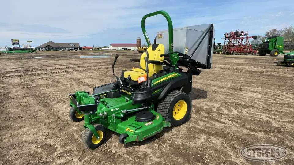 2020 John Deere Z950R Zero Turn Mower