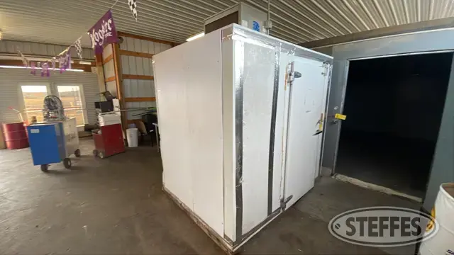 Tecumseh walk-in freezer