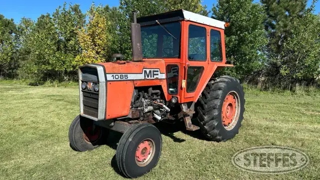 1974 Massey Ferguson 1085
