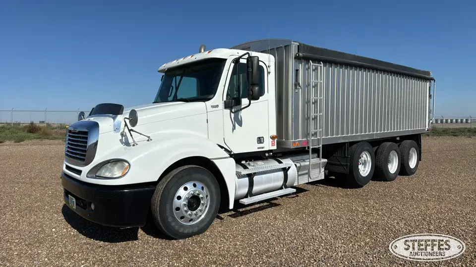 2002 Freightliner Columbia Grain Truck