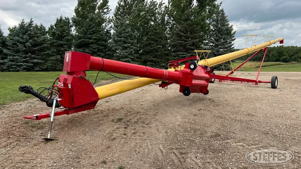 2011 Westfield MK130-81 Plus Swing Hopper Auger