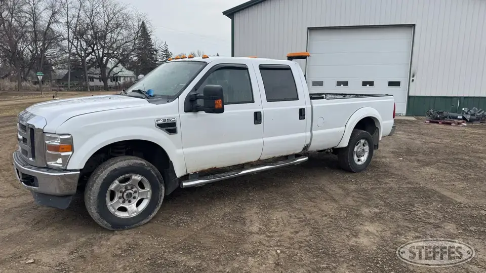 2010 Ford F-350 XLT 1 Ton Pickup