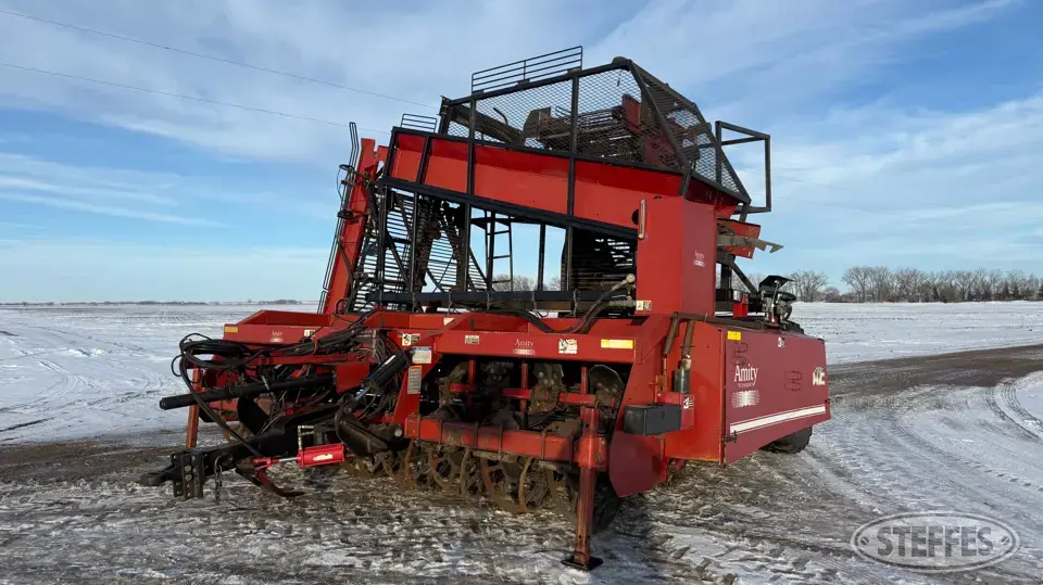 2003 Amity R998 Sugarbeet Harvester
