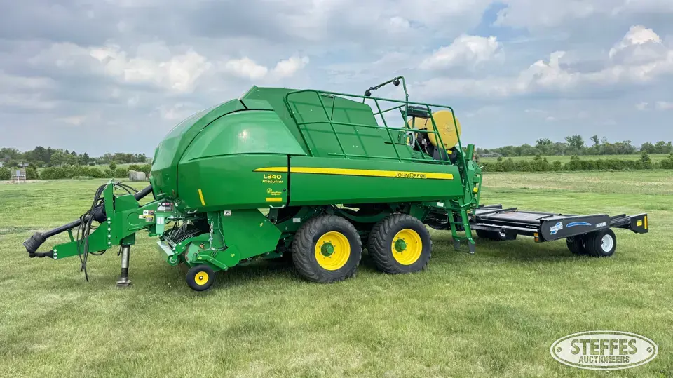2016 John Deere L340 Precutter Square Baler