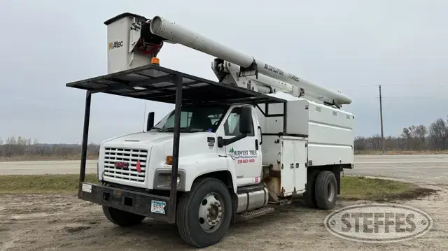 2004 GMC 7500