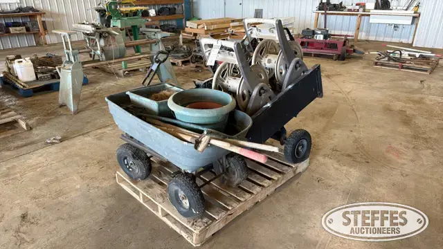Lawn & garden items