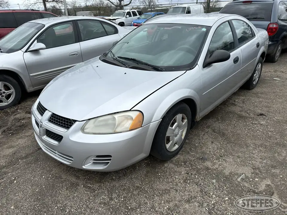 2004 Dodge Stratus SE Car
