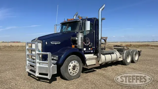 2005 Kenworth T800B