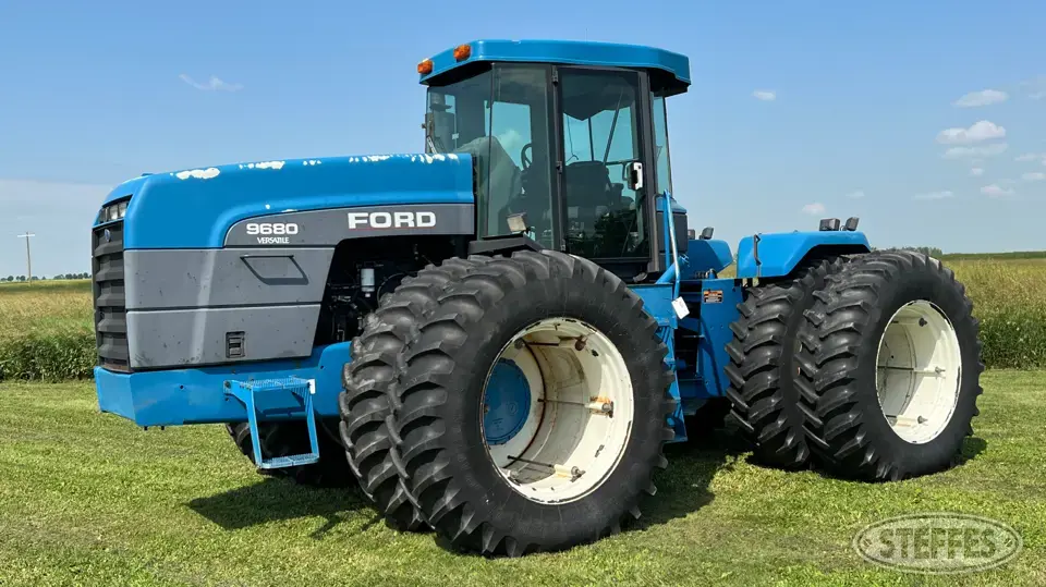 1995 Versatile 9680 4WD Tractor