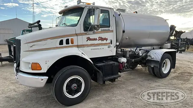 1997 Ford 7528L