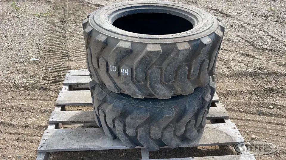 (2) Solideal 10-16.5 skid steer tires Construction Equipment Tire