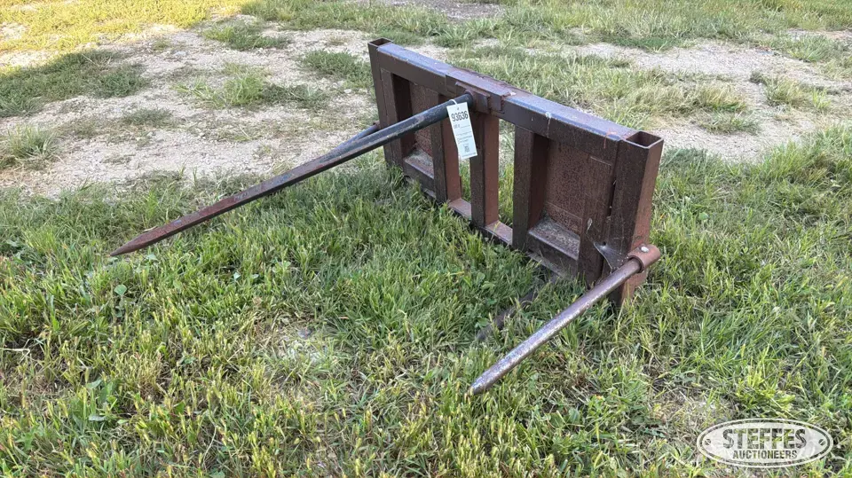 Skid steer bale spear Skid Steer Attachments-Other