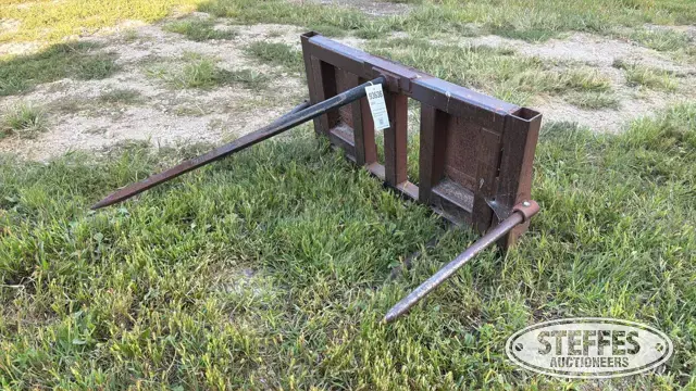 Skid steer bale spear