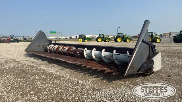 1998 Gleaner 700
