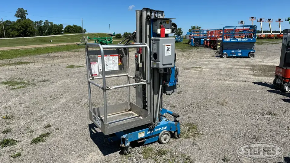 2001 Genie AWP-25S Lifts-Other