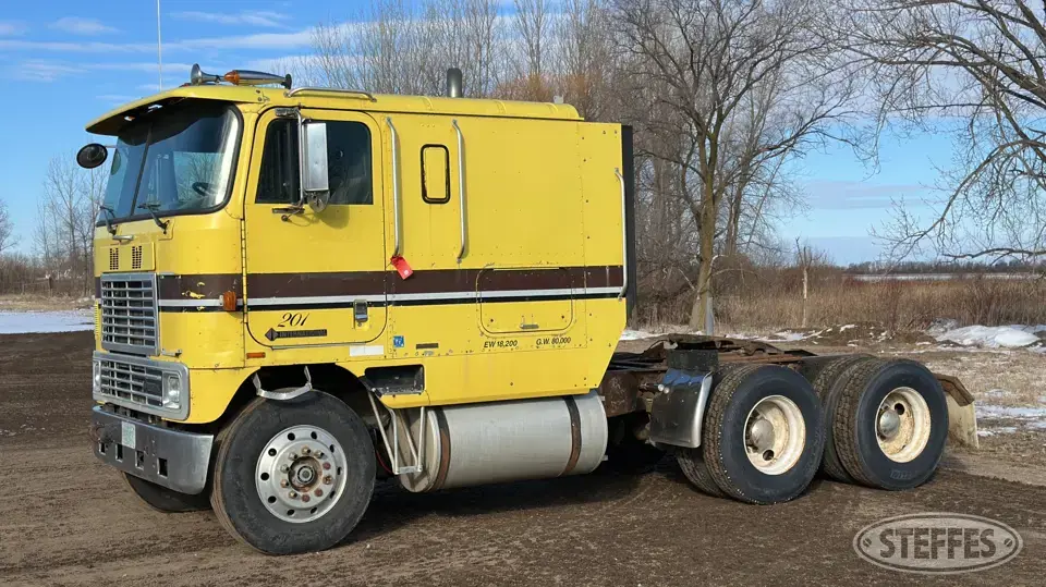 1995 International 9600 Cabover Truck with Sleeper