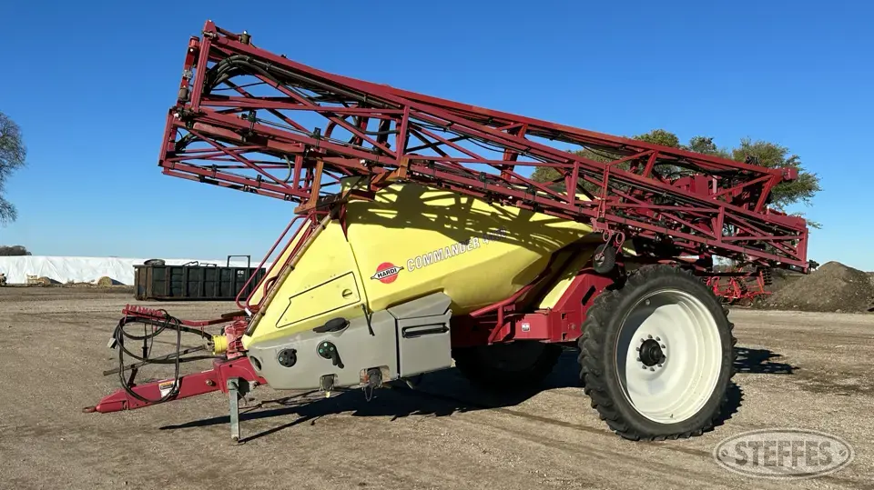 2008 Hardi Commander 4400 Pull-Type Sprayer