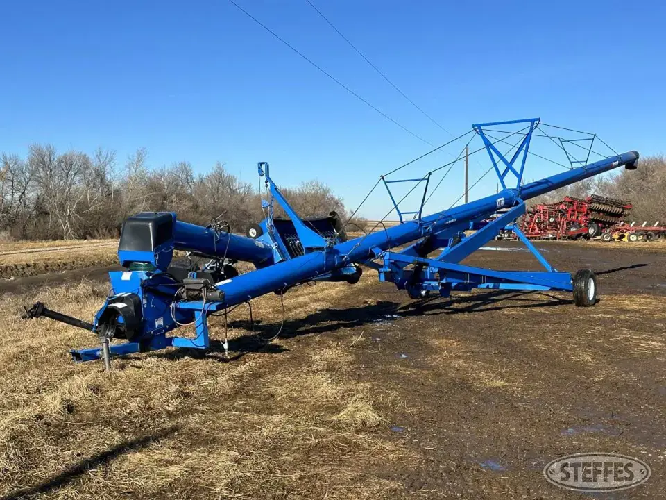 2009 Brandt 1370 Swing Hopper Auger