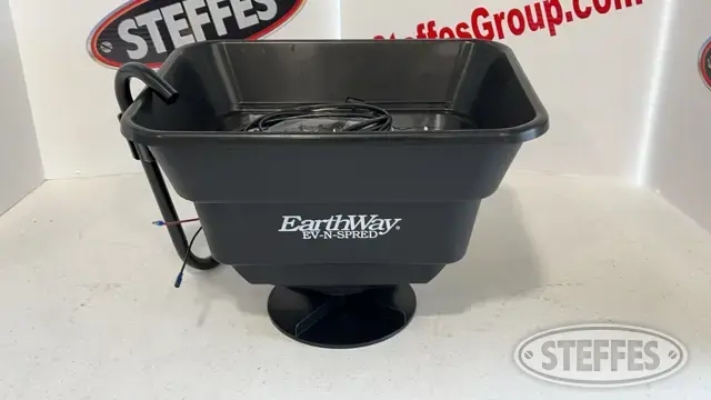 Earthway M20