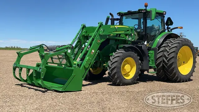 2022 John Deere 6R 195