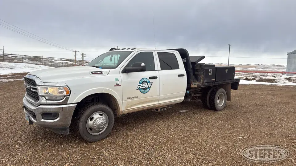 2022 Ram 3500HD Flatbed Truck