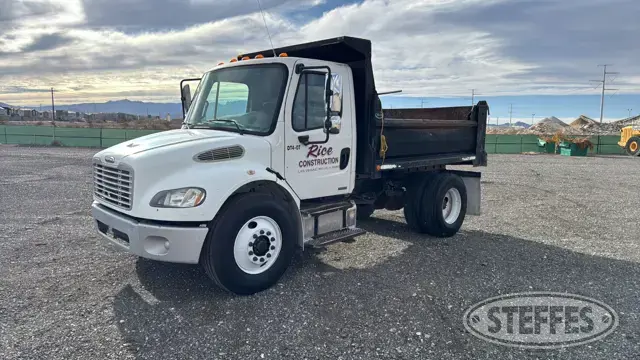 2006 Freightliner M2