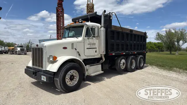 2004 Peterbilt 357