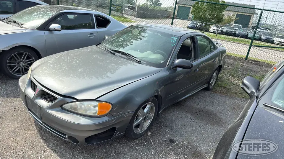 2004 Pontiac Grand Am SE Car