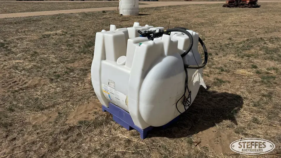 220 gal. poly chemical tank Liquid Fertilizer Tank