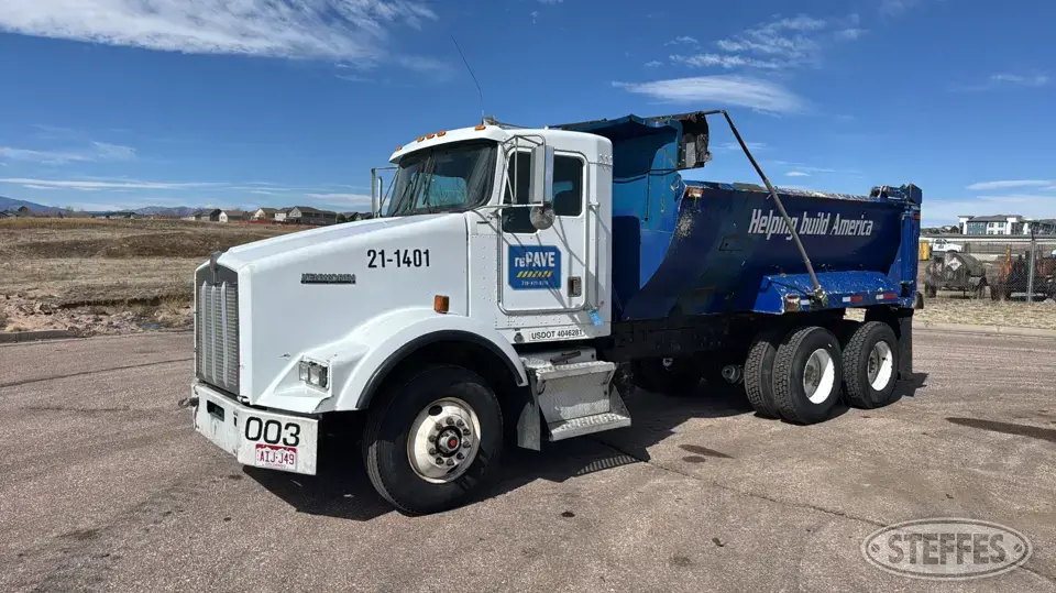 1999 Kenworth T800 Dump Truck