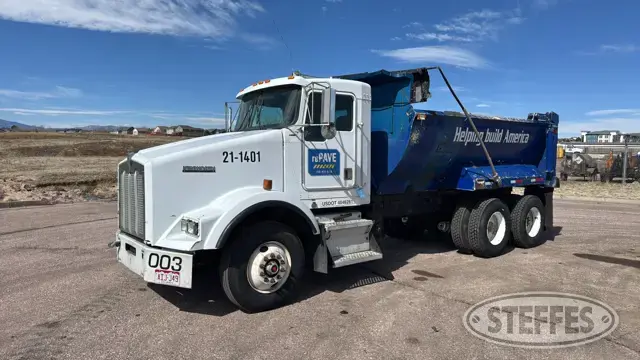 1999 Kenworth T800