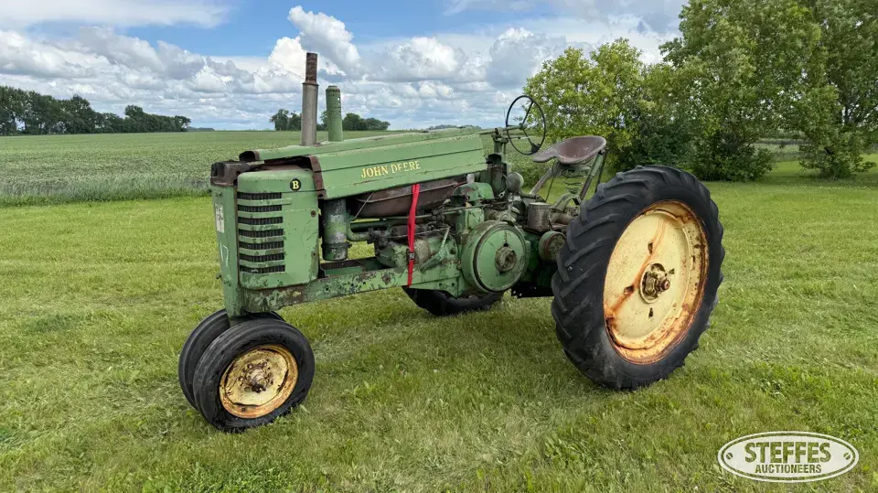 1941 John Deere B Collectible Tractor