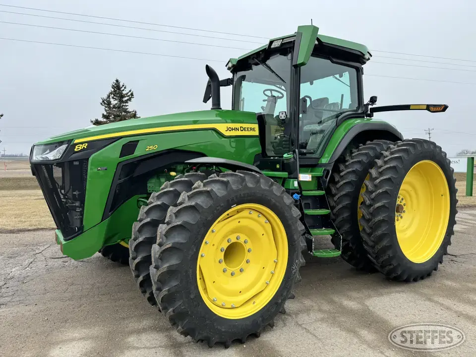 2021 John Deere 8R 250 MFWD Tractor