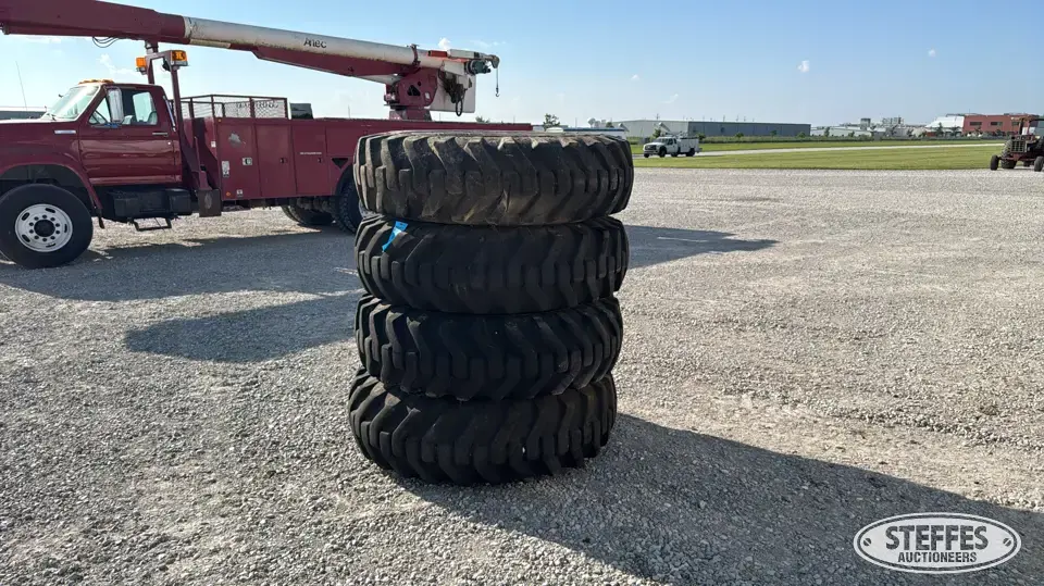 (4) Alliance 16.00-24 tires Construction Equipment Tire