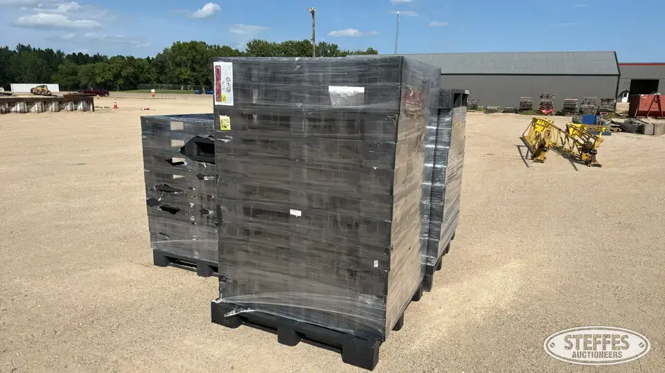 (31) Poly pallets General Business Support Item