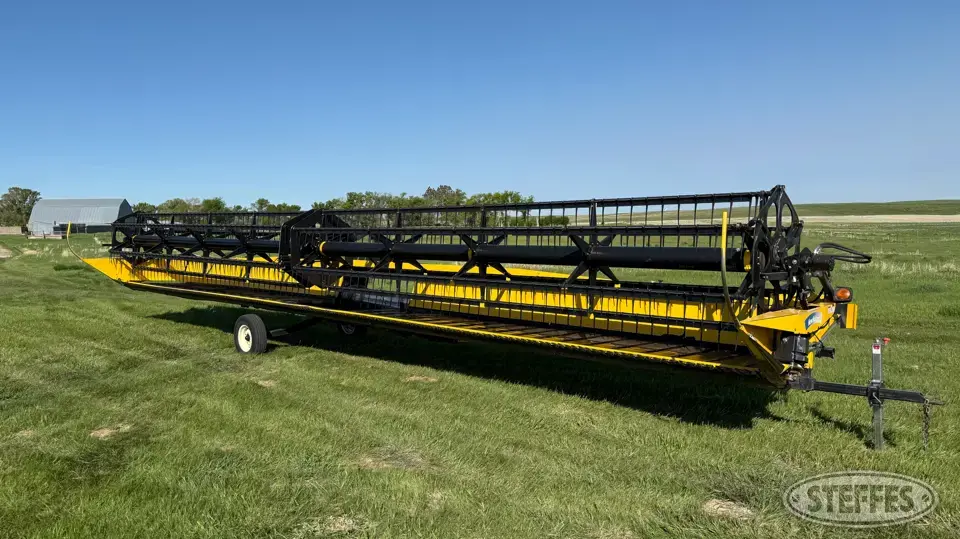 2008 New Holland 94C Draper Head