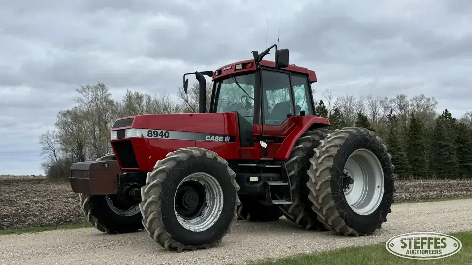 1997 Case IH 8940 MFWD Tractor