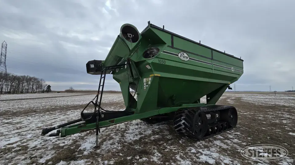 J&M Mfg. 1050 Grain Storm Grain Cart