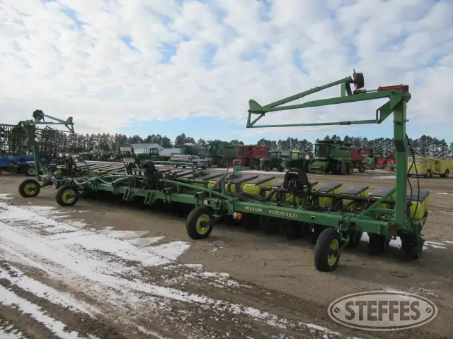 John Deere 1710