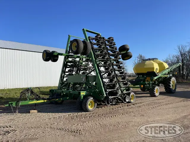 2009 John Deere 1890