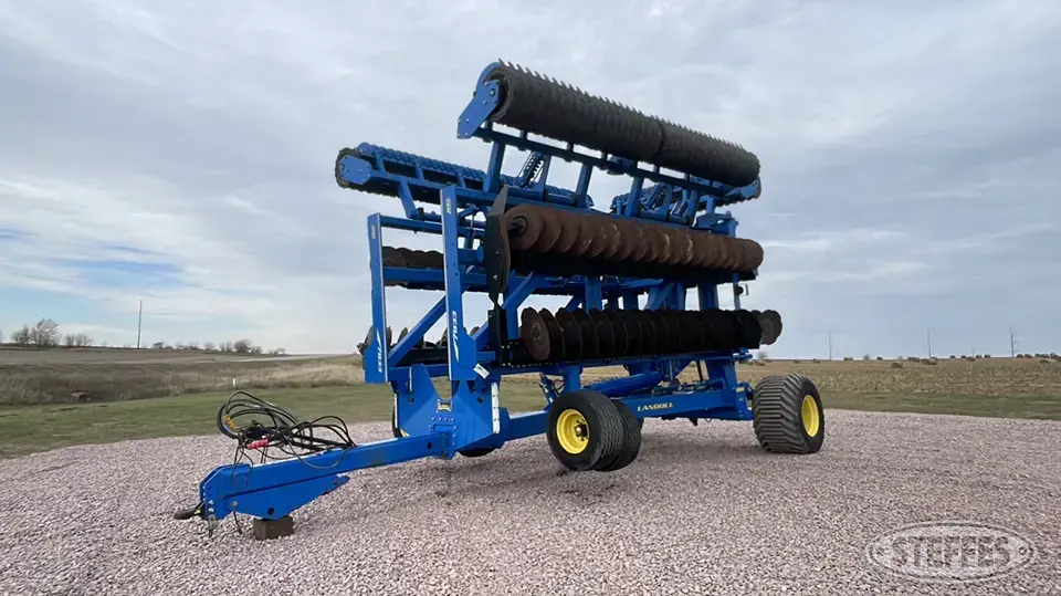 2017 Landoll 7833-40 Vertical Tillage